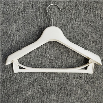 Kids suit hanger with bar