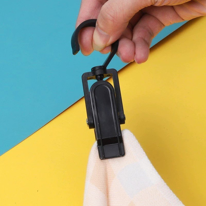 Multi-Functional Hook Clips Plastic Socks Clips Scarf Display Hook Clips