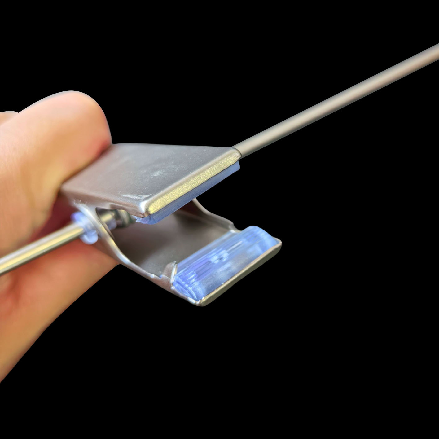 Wholesale Luxury Transparent Plastic Coat Hanger Acrylic Pants Hangers with Trouser Press