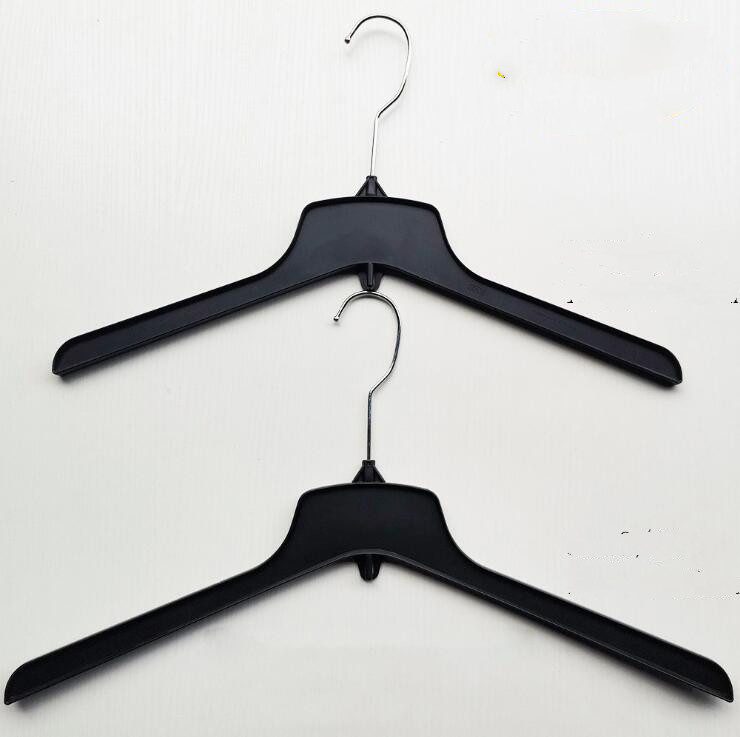 Factory Directly Selling Adult Black Suit Hanger Clothes Top Hanger for Display