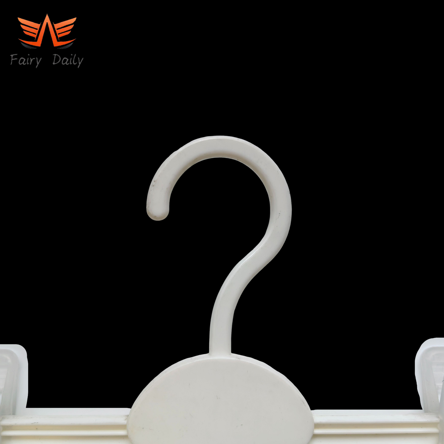 Vics Plastic Whitesuit Pants/ Trousers/Bottom/Girl's Skirt Clips Hangers